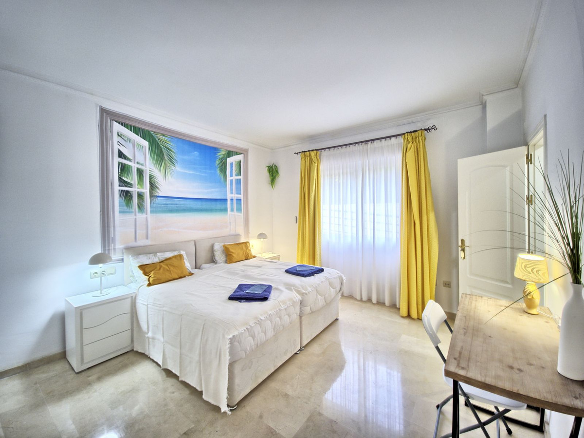 3 Bed Apartment for sale in Cabopino Costa Del Sol, Málaga, Spain