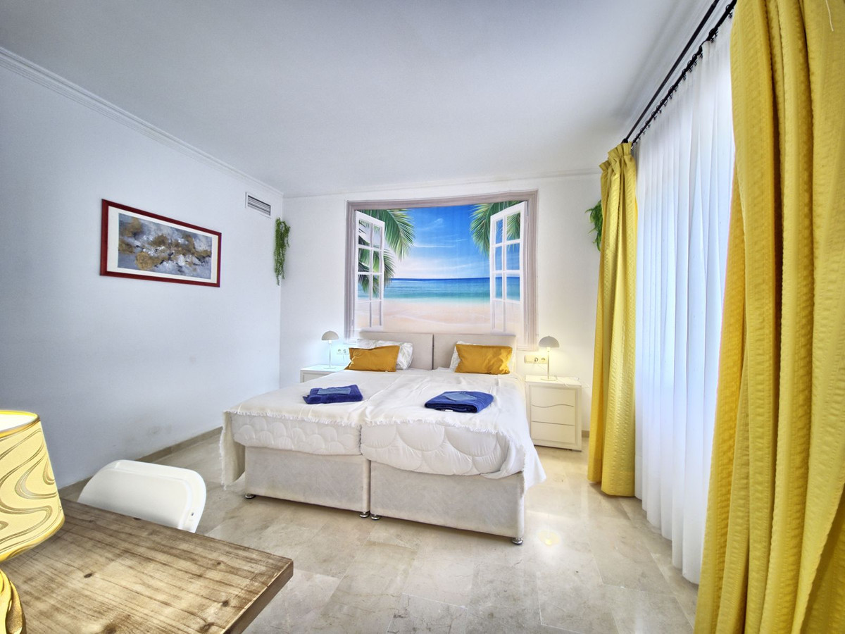 3 Bed Apartment for sale in Cabopino Costa Del Sol, Málaga, Spain