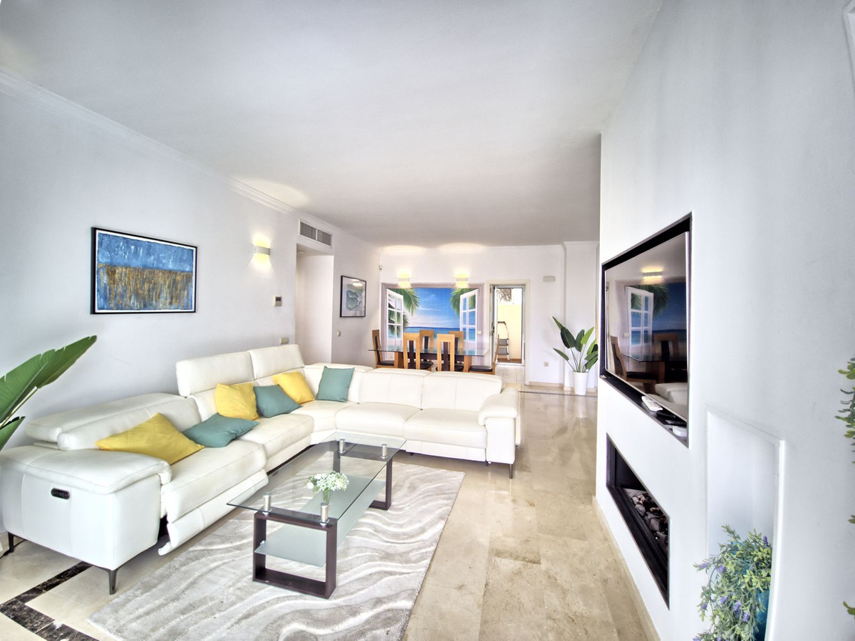 3 Bed Apartment for sale in Cabopino Costa Del Sol, Málaga, Spain
