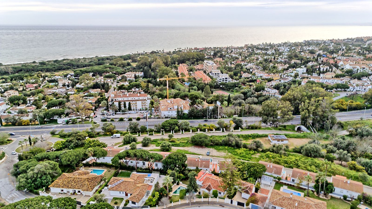 3 Bed Apartment for sale in Cabopino Costa Del Sol, Málaga, Spain