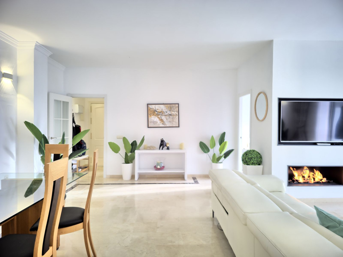 3 Bed Apartment for sale in Cabopino Costa Del Sol, Málaga, Spain
