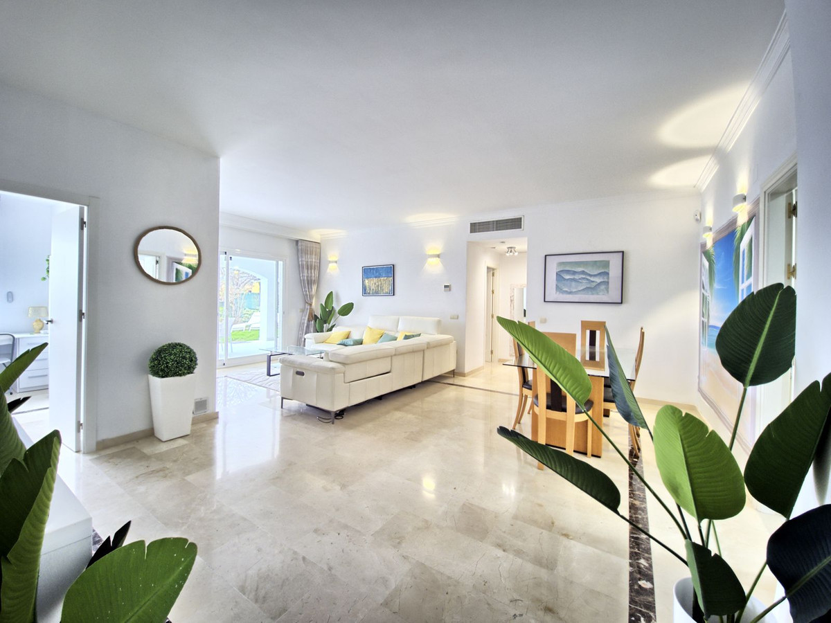 3 Bed Apartment for sale in Cabopino Costa Del Sol, Málaga, Spain