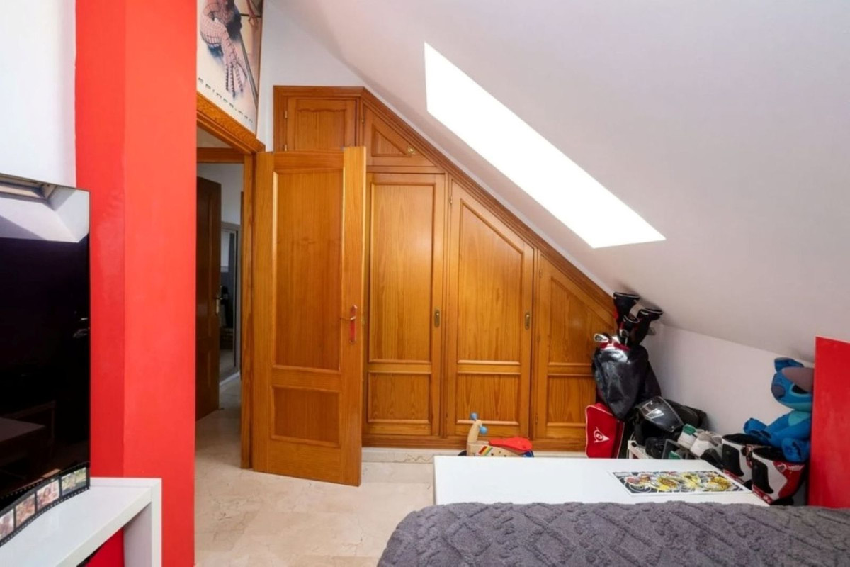 3 Bed Apartment for sale in Estepona Costa Del Sol, Málaga, Spain