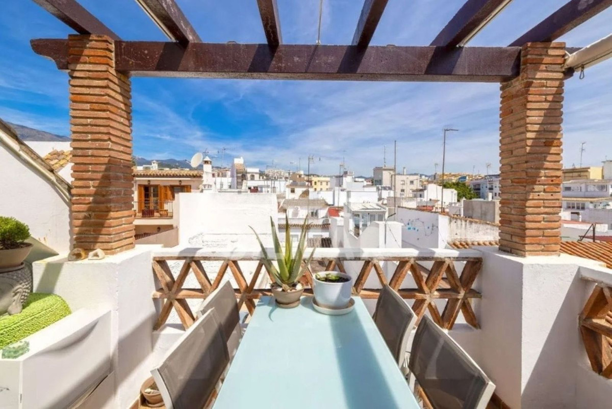 3 Bed Apartment for sale in Estepona Costa Del Sol, Málaga, Spain