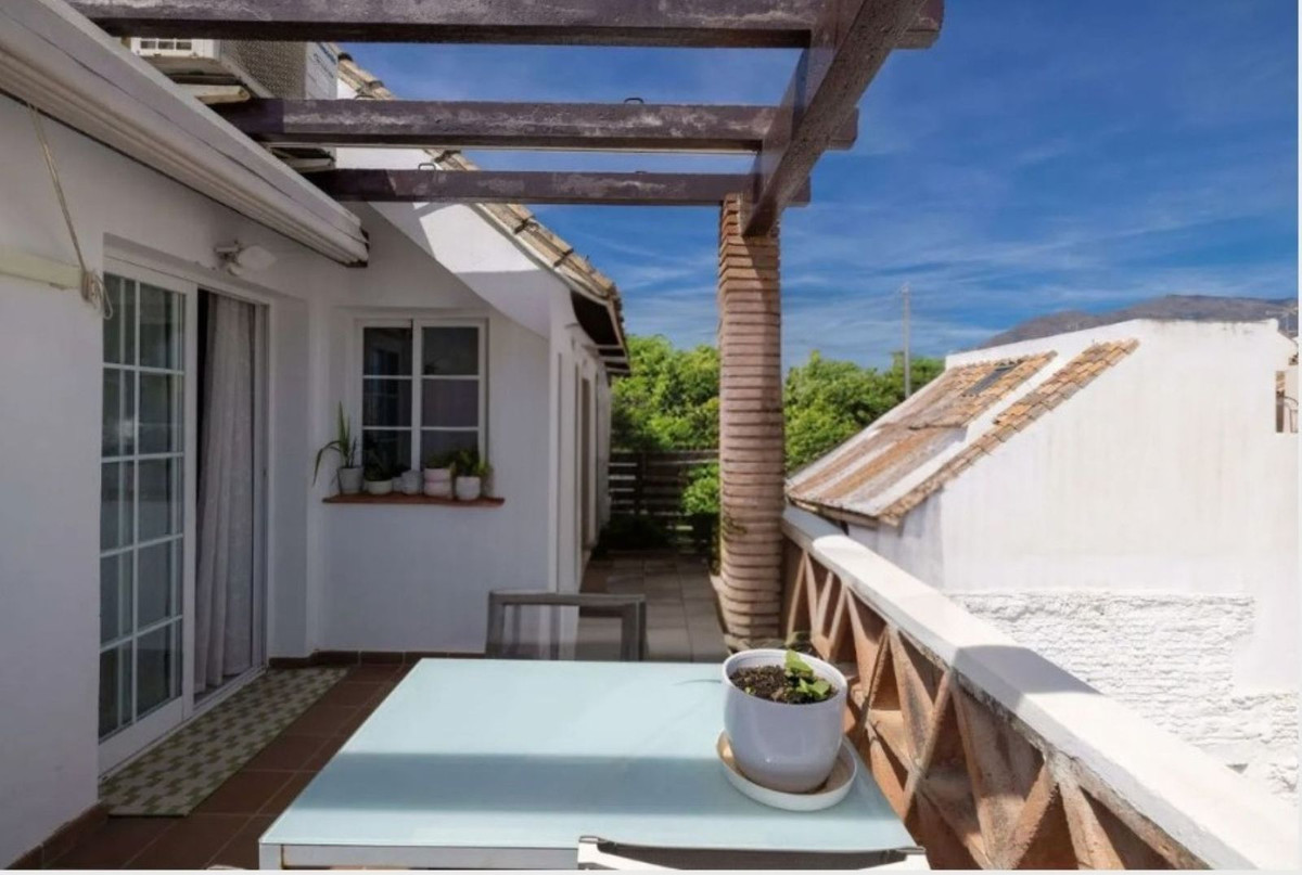 3 Bed Apartment for sale in Estepona Costa Del Sol, Málaga, Spain