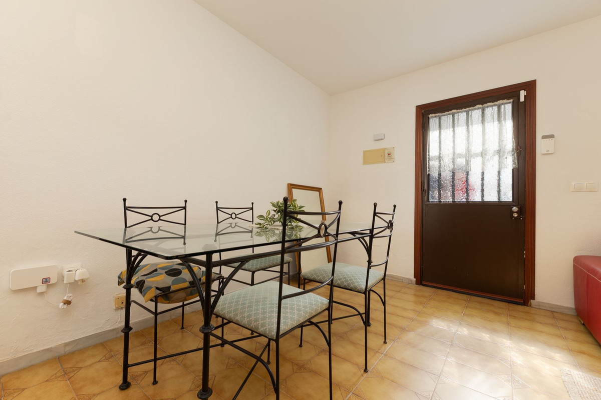 2 Bed Townhouse for sale in Los Pacos Costa Del Sol, Málaga, Spain