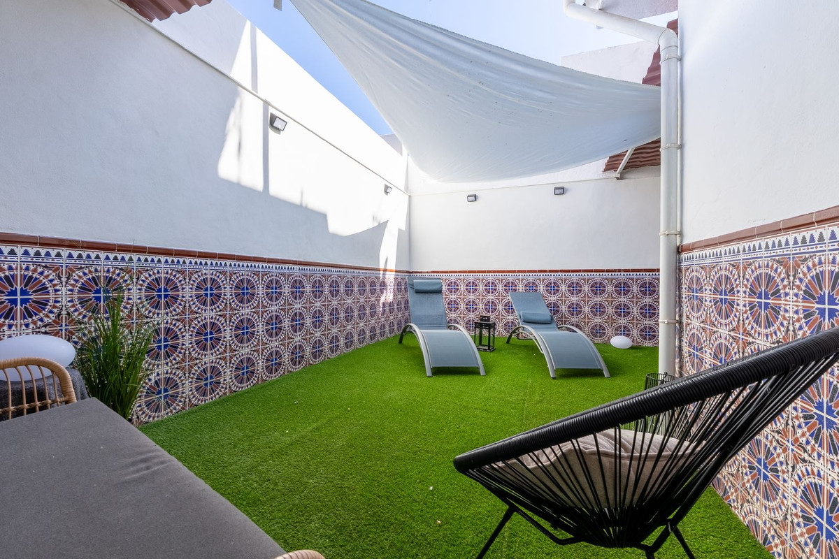 2 Bed Townhouse for sale in Los Pacos Costa Del Sol, Málaga, Spain