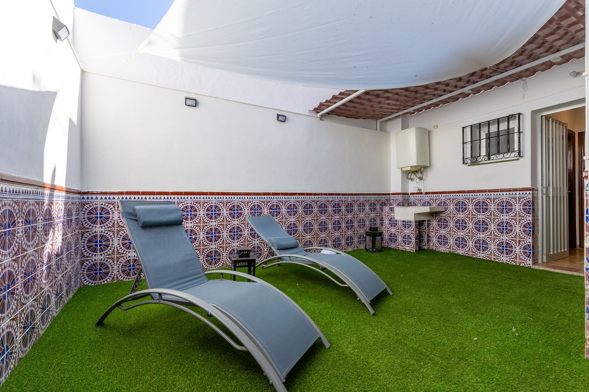 2 Bed Townhouse for sale in Los Pacos Costa Del Sol, Málaga, Spain