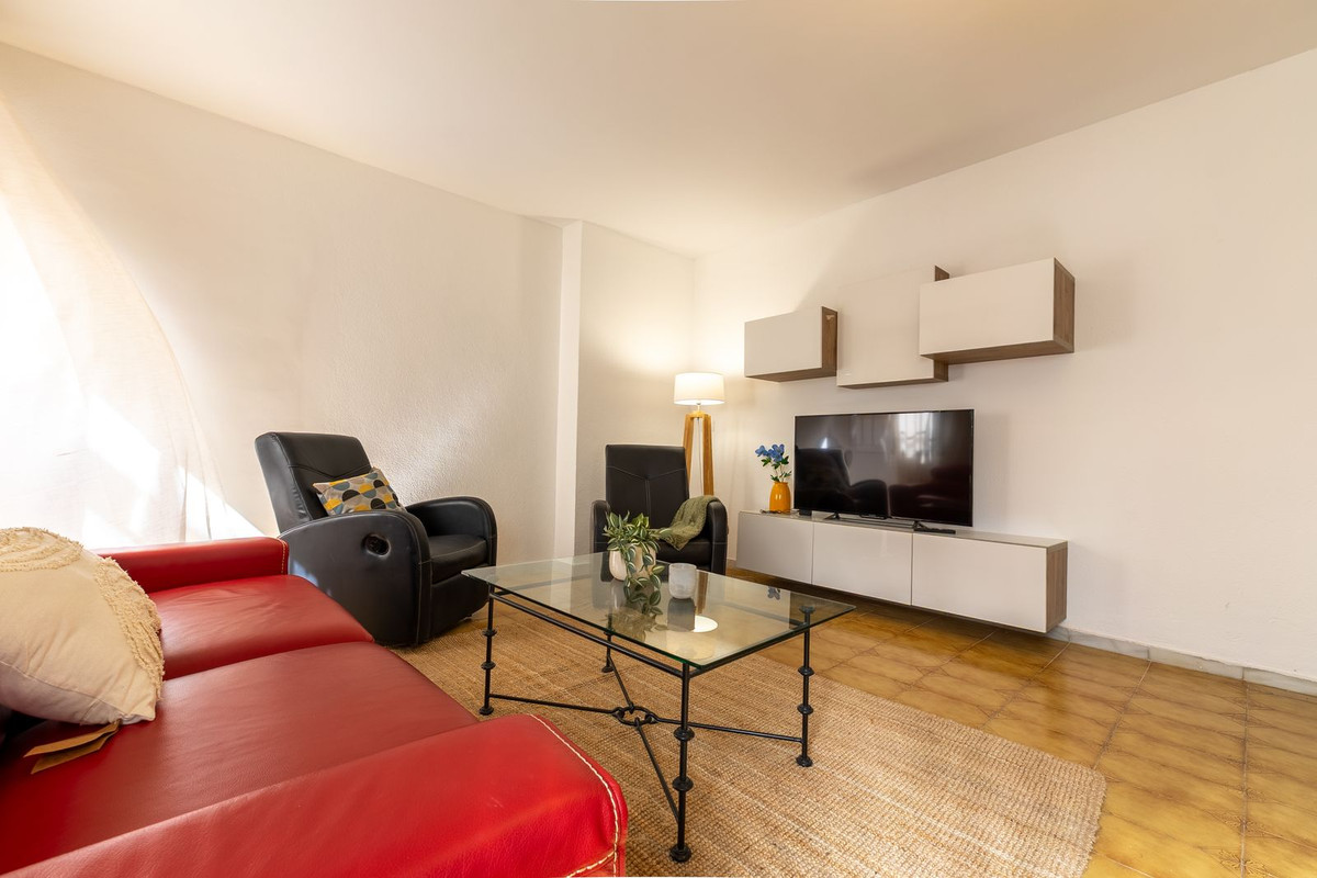 2 Bed Townhouse for sale in Los Pacos Costa Del Sol, Málaga, Spain