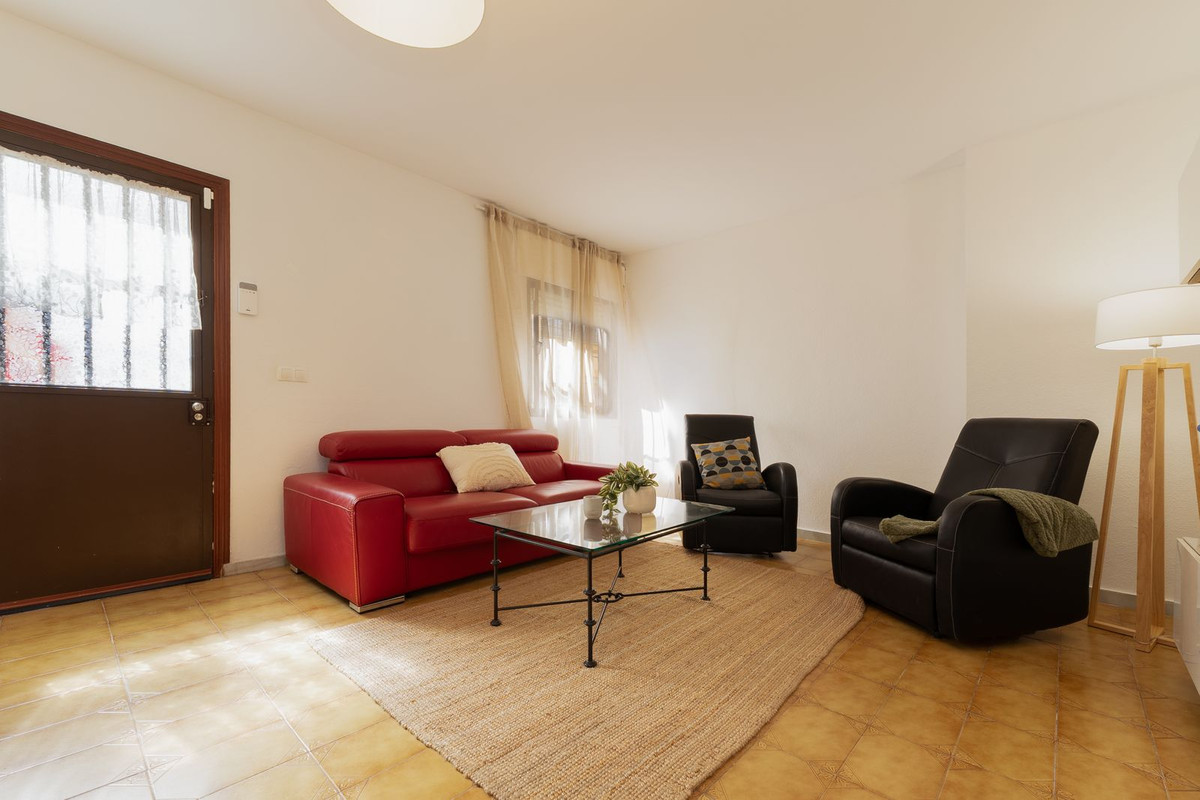 2 Bed Townhouse for sale in Los Pacos Costa Del Sol, Málaga, Spain