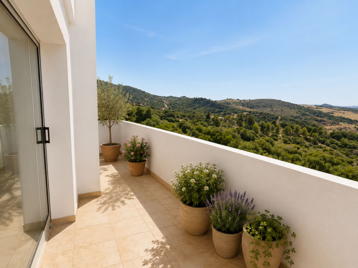 8 Bed Townhouse for sale in Gaucín Costa Del Sol, Málaga, Spain