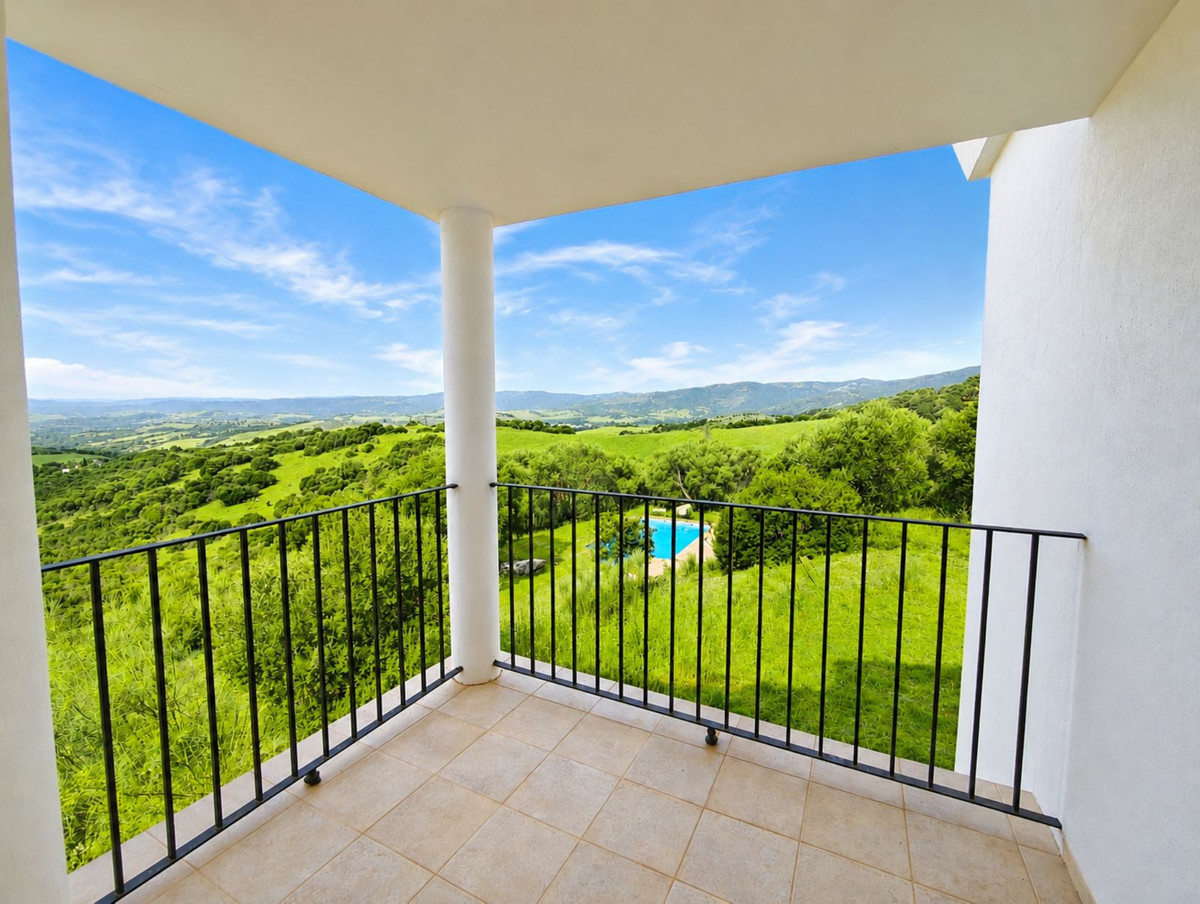 8 Bed Townhouse for sale in Gaucín Costa Del Sol, Málaga, Spain