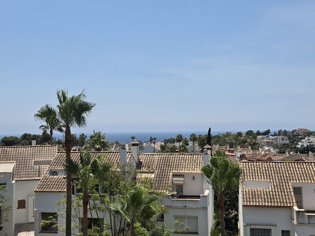 5 Bed Townhouse for sale in The Golden Mile Costa Del Sol, Málaga, Spain