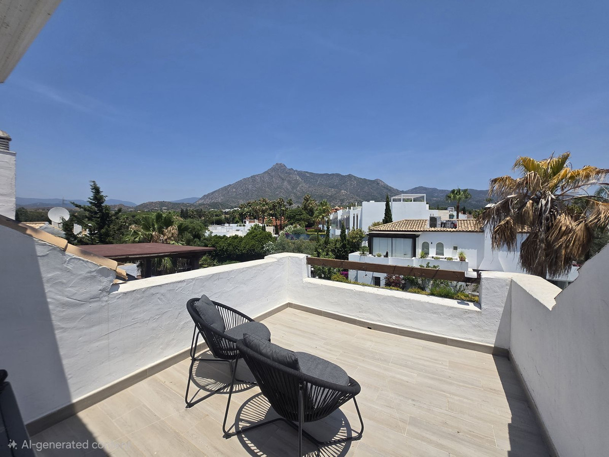 5 Bed Townhouse for sale in The Golden Mile Costa Del Sol, Málaga, Spain