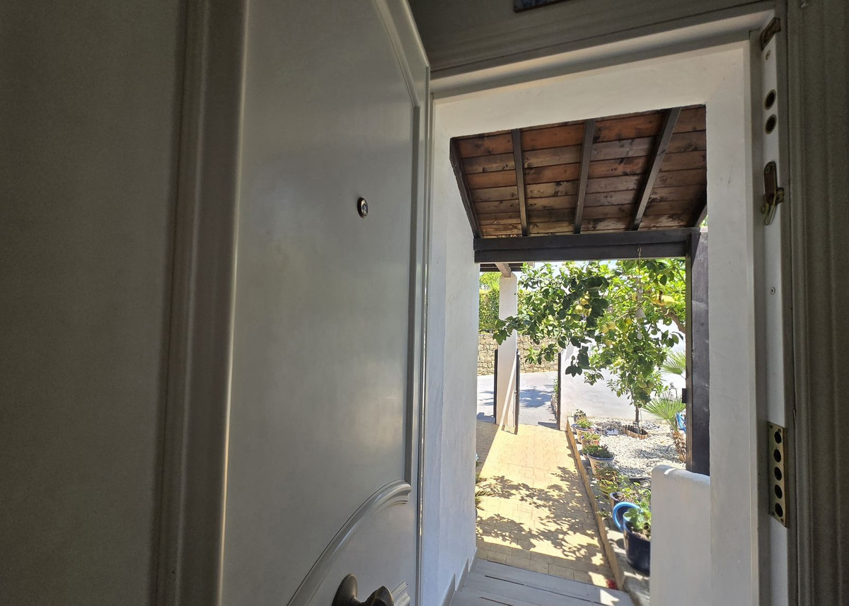 5 Bed Townhouse for sale in The Golden Mile Costa Del Sol, Málaga, Spain