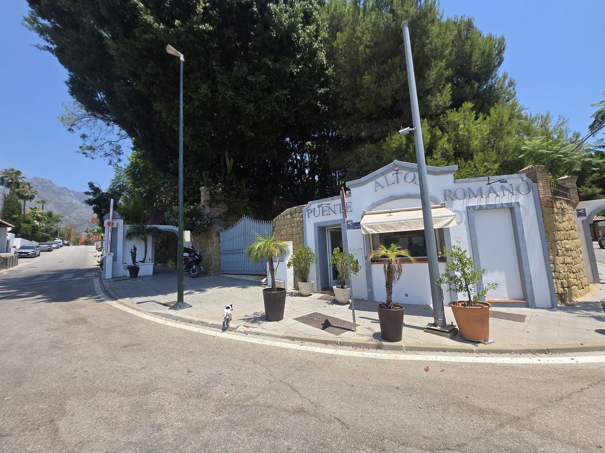 5 Bed Townhouse for sale in The Golden Mile Costa Del Sol, Málaga, Spain