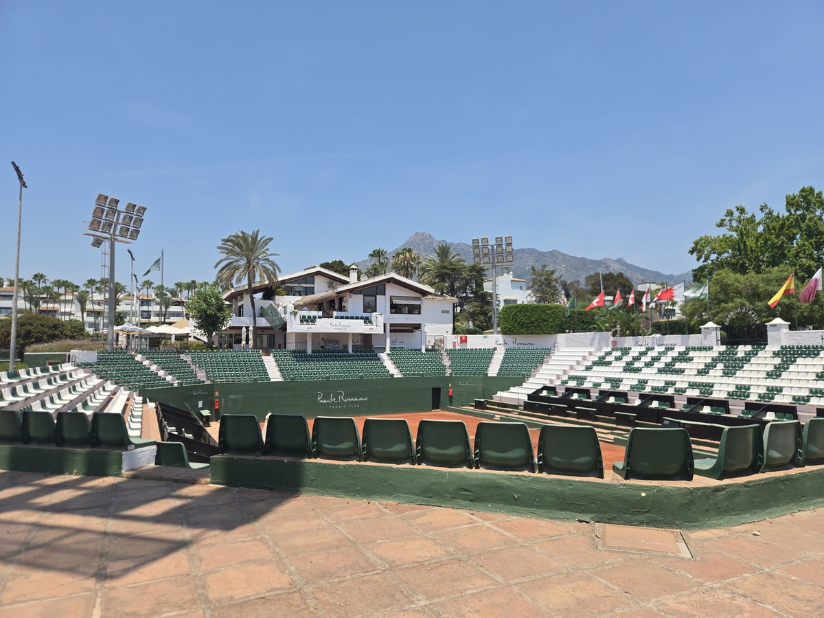 5 Bed Townhouse for sale in The Golden Mile Costa Del Sol, Málaga, Spain