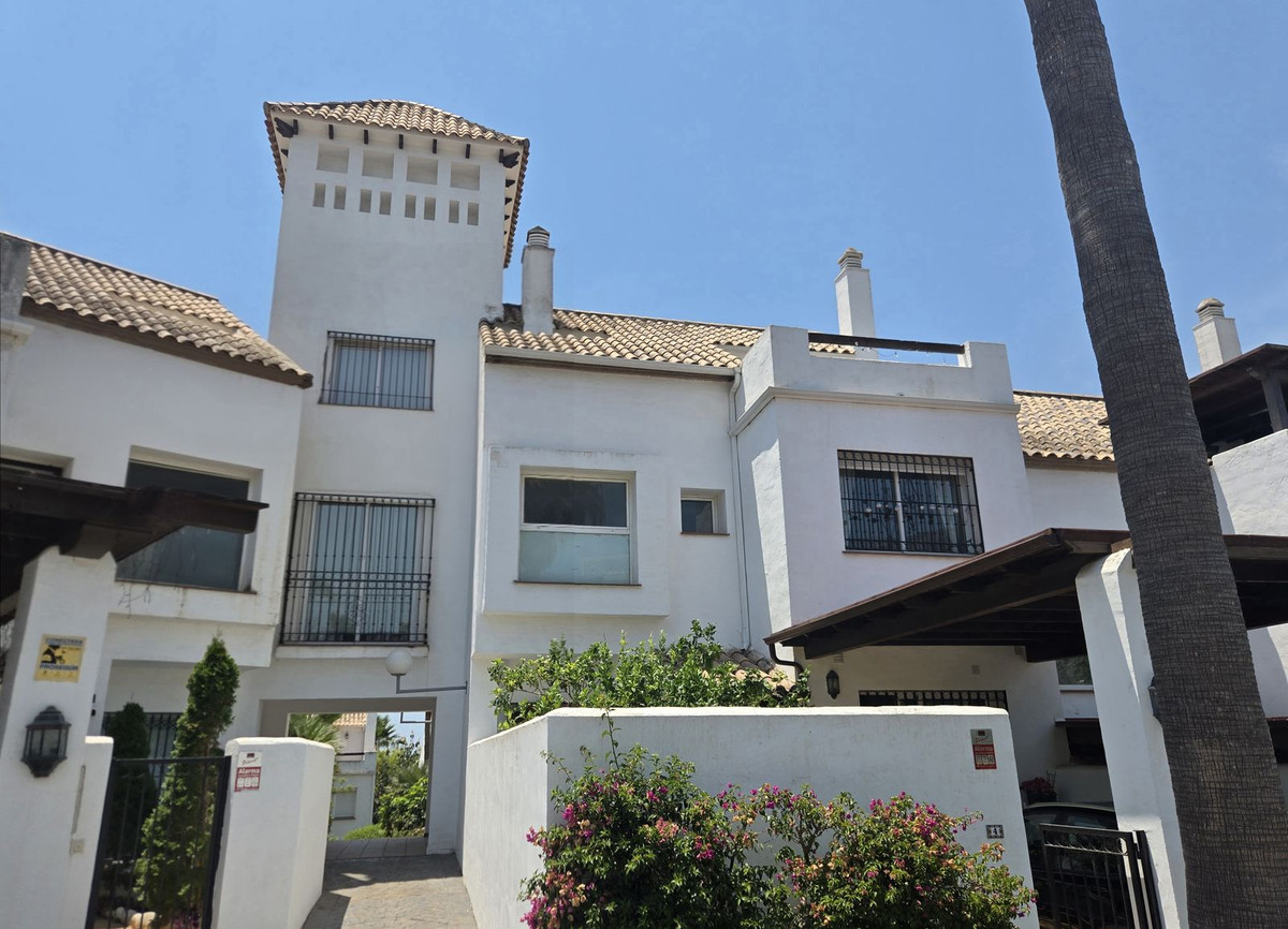 5 Bed Townhouse for sale in The Golden Mile Costa Del Sol, Málaga, Spain