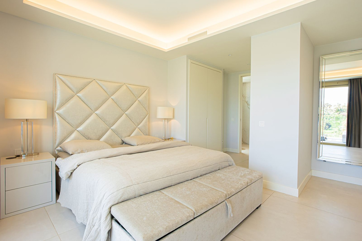 3 Bed Apartment for sale in Puerto Banús Costa Del Sol, Málaga, Spain