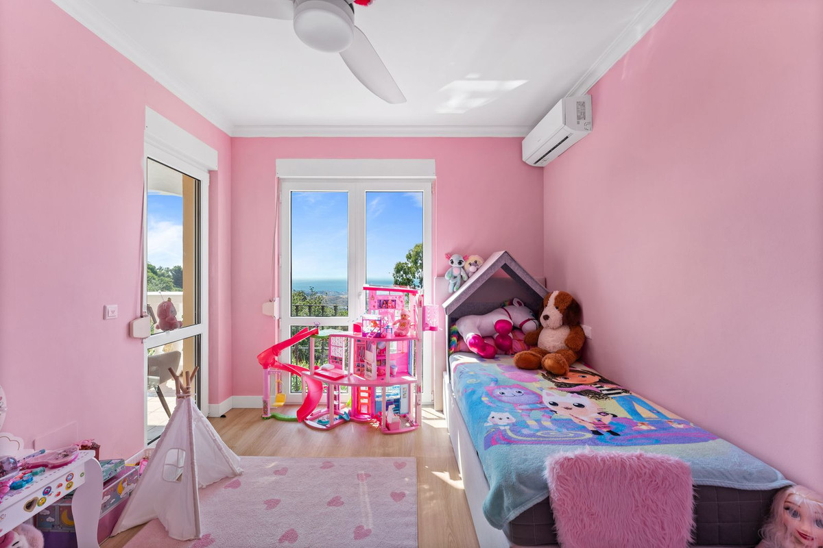 3 Bed Townhouse for sale in Mijas Costa Del Sol, Málaga, Spain