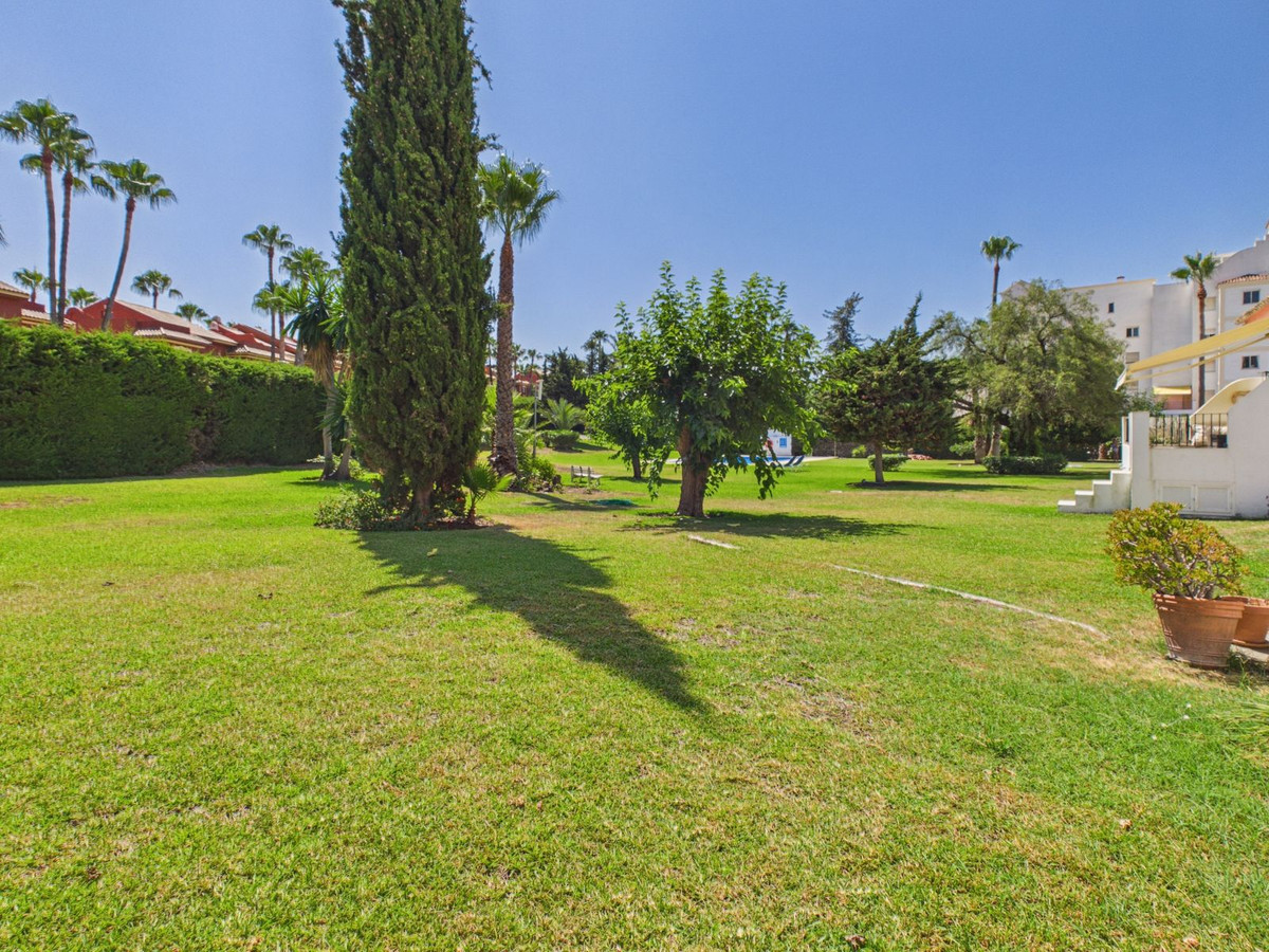 1 Bed Apartment for sale in Estepona Costa Del Sol, Málaga, Spain