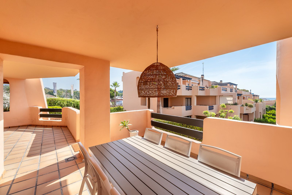 2 Bed Apartment for sale in Doña Julia Costa Del Sol, Málaga, Spain