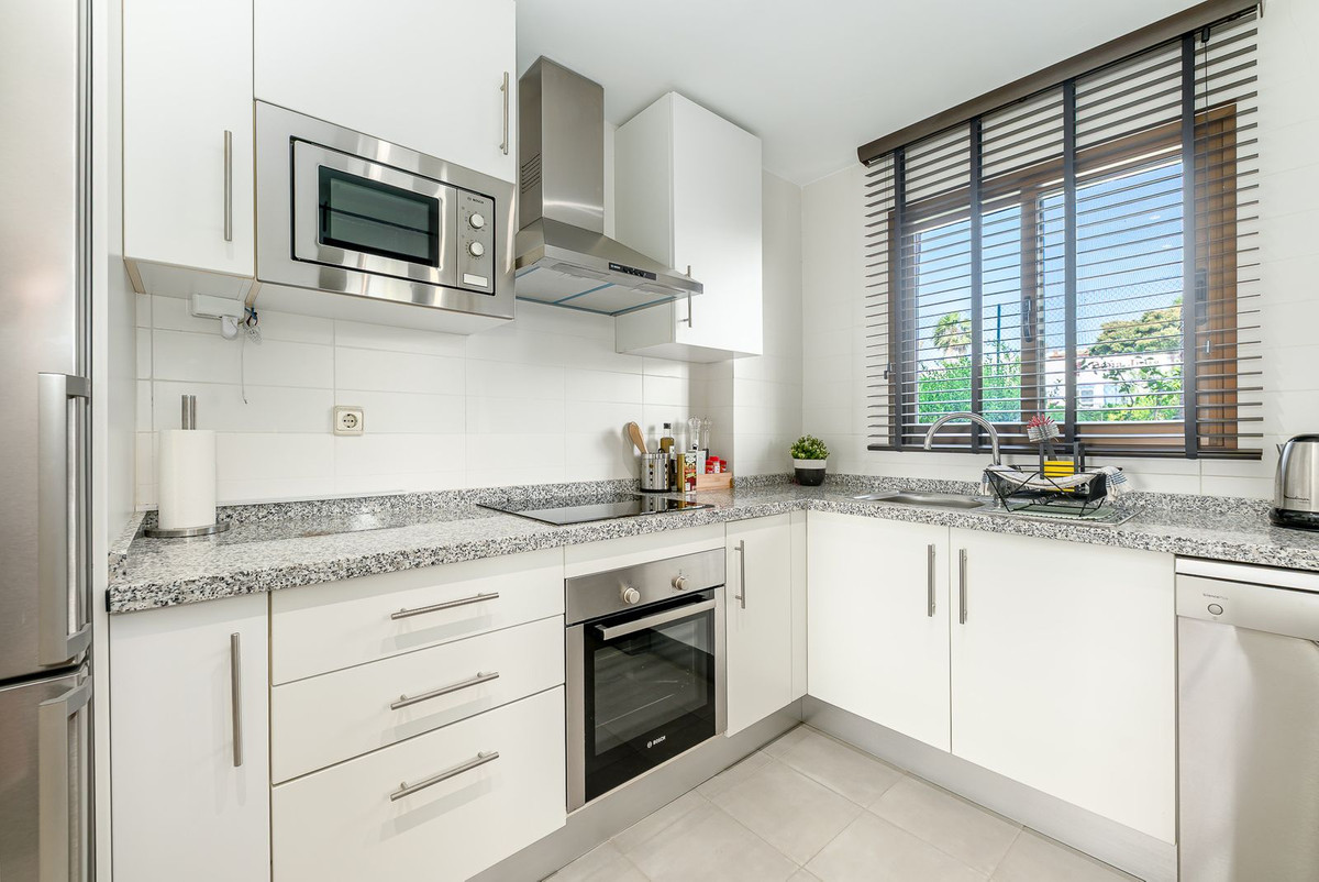 2 Bed Apartment for sale in Doña Julia Costa Del Sol, Málaga, Spain