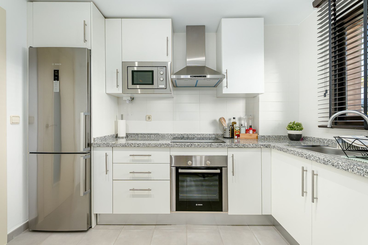 2 Bed Apartment for sale in Doña Julia Costa Del Sol, Málaga, Spain