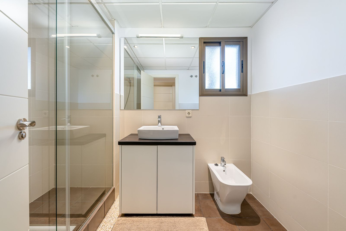 2 Bed Apartment for sale in Doña Julia Costa Del Sol, Málaga, Spain