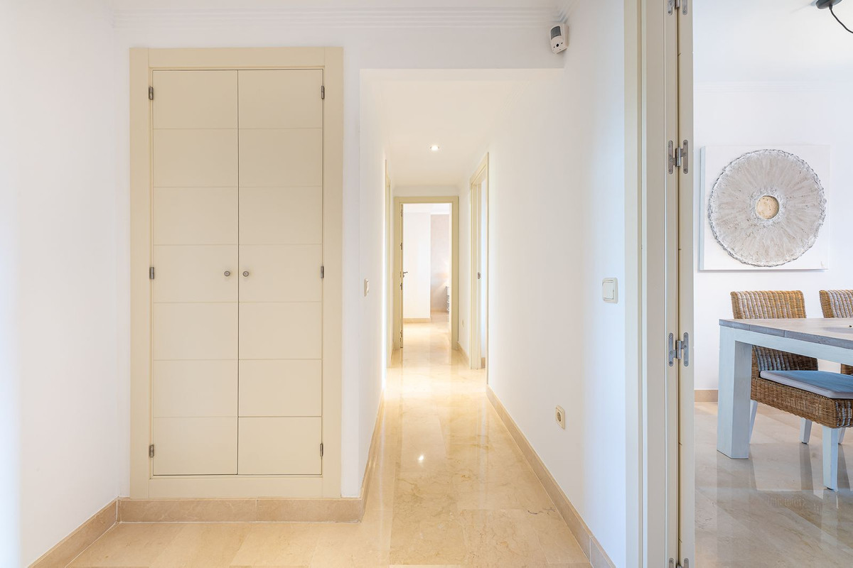 2 Bed Apartment for sale in Doña Julia Costa Del Sol, Málaga, Spain