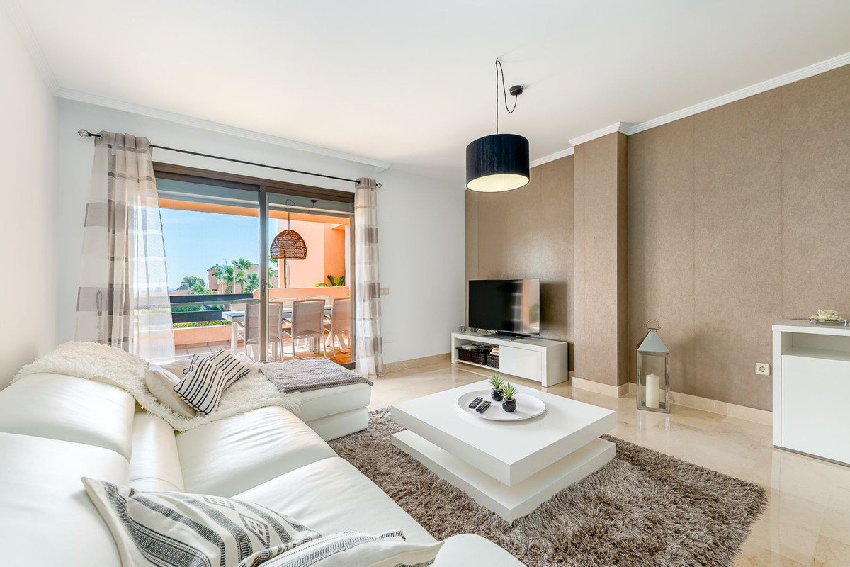 2 Bed Apartment for sale in Doña Julia Costa Del Sol, Málaga, Spain