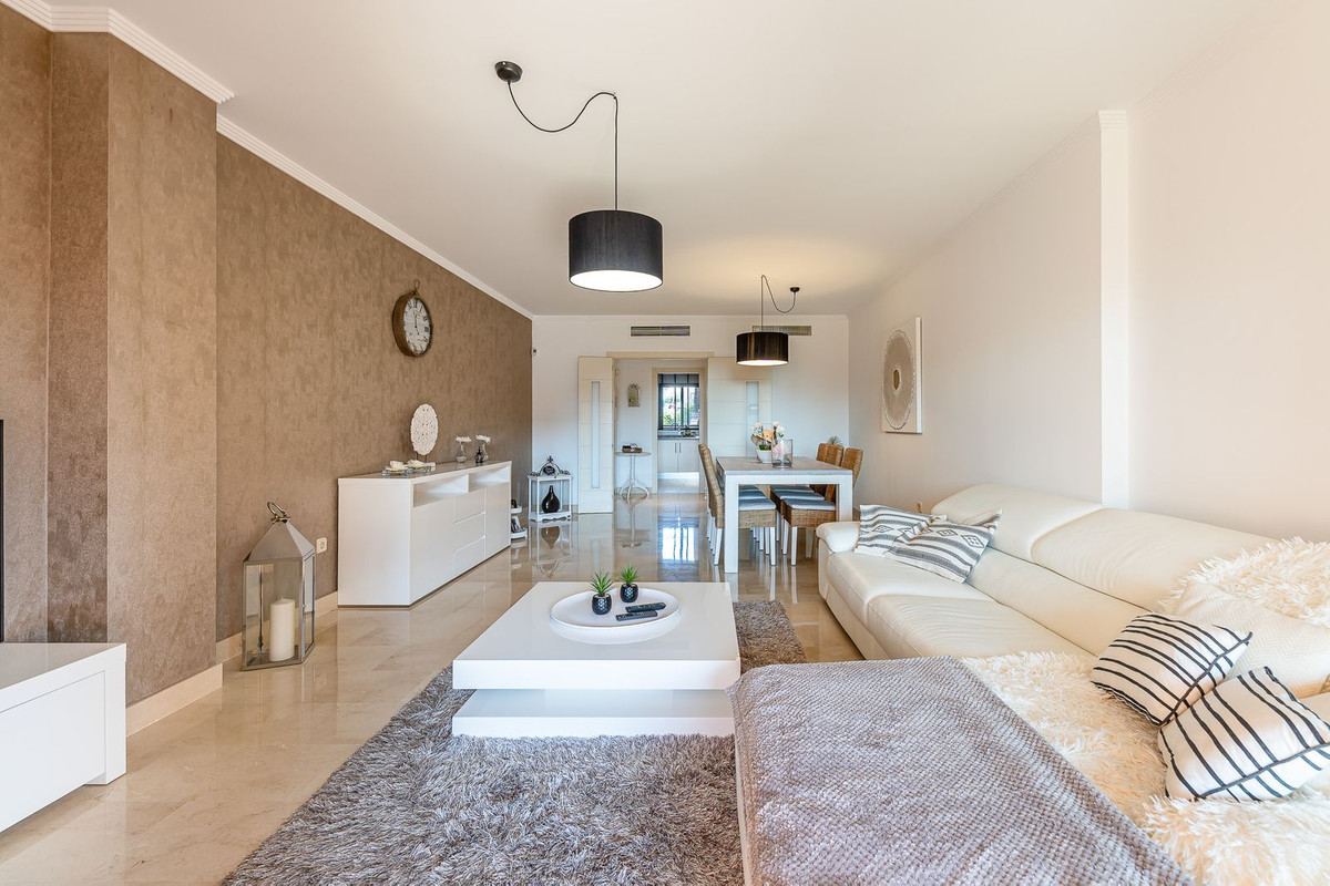 2 Bed Apartment for sale in Doña Julia Costa Del Sol, Málaga, Spain