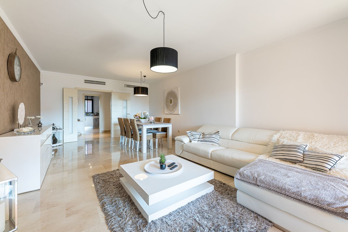 2 Bed Apartment for sale in Doña Julia Costa Del Sol, Málaga, Spain