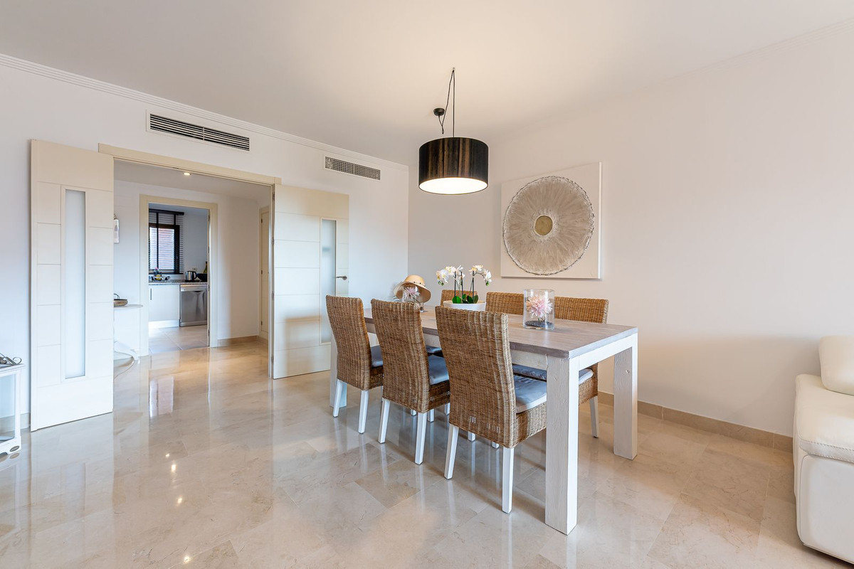 2 Bed Apartment for sale in Doña Julia Costa Del Sol, Málaga, Spain