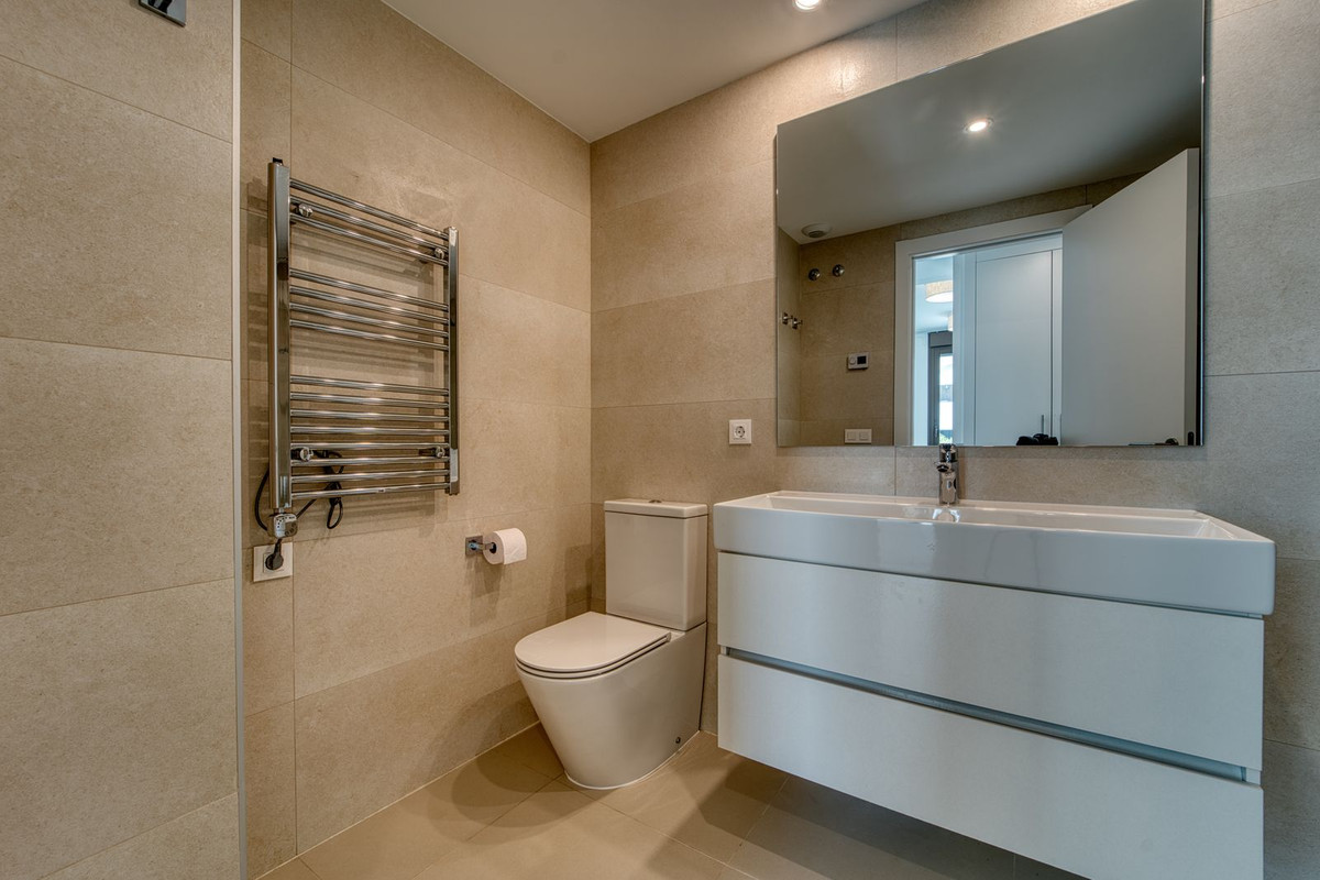 Se vende Apartamento Planta Baja de 2 dormitorios en Costa Del Sol, Málaga, España