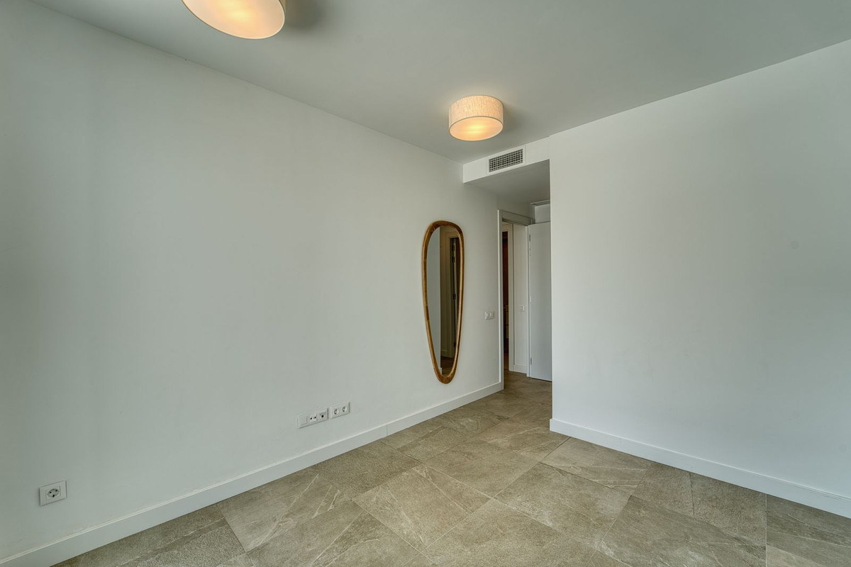 Se vende Apartamento Planta Baja de 2 dormitorios en Costa Del Sol, Málaga, España