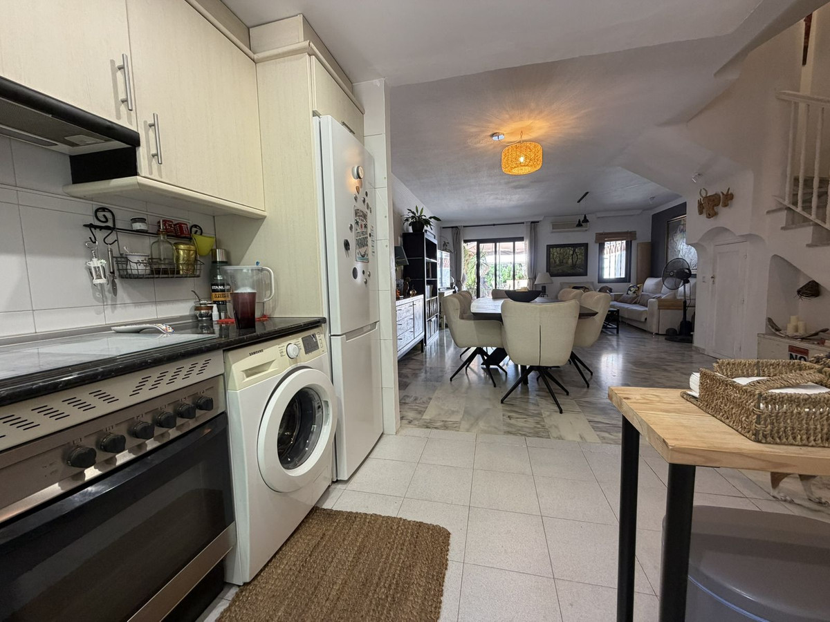 4 Bed Townhouse for sale in Bel Air Costa Del Sol, Málaga, Spain