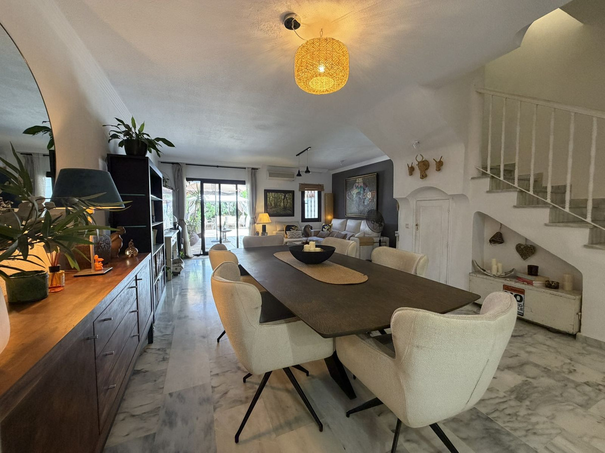 4 Bed Townhouse for sale in Bel Air Costa Del Sol, Málaga, Spain