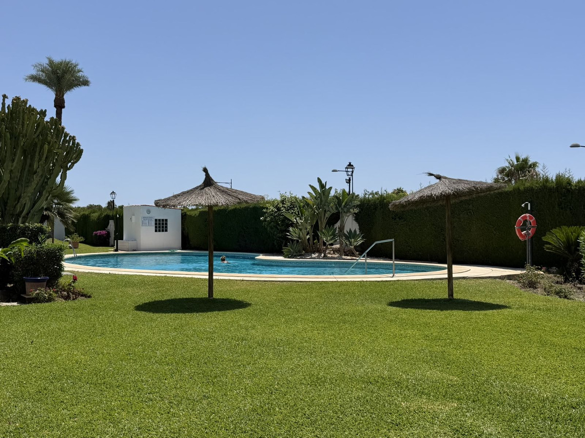 4 Bed Townhouse for sale in Bel Air Costa Del Sol, Málaga, Spain