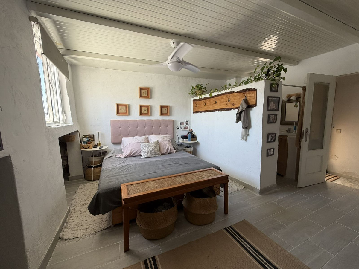 4 Bed Townhouse for sale in Bel Air Costa Del Sol, Málaga, Spain
