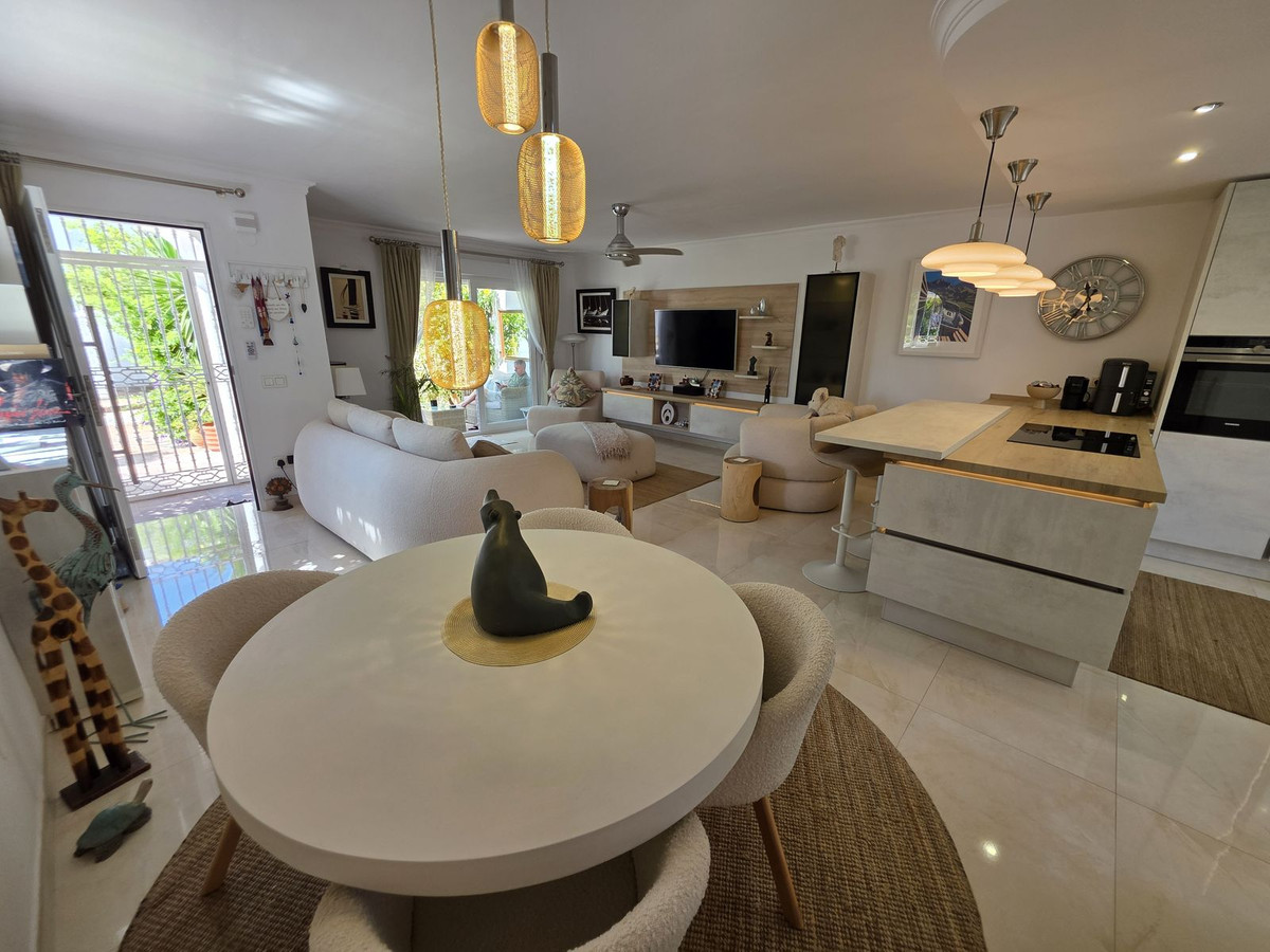 3 Bed Townhouse for sale in La Cala De Mijas Costa Del Sol, Málaga, Spain