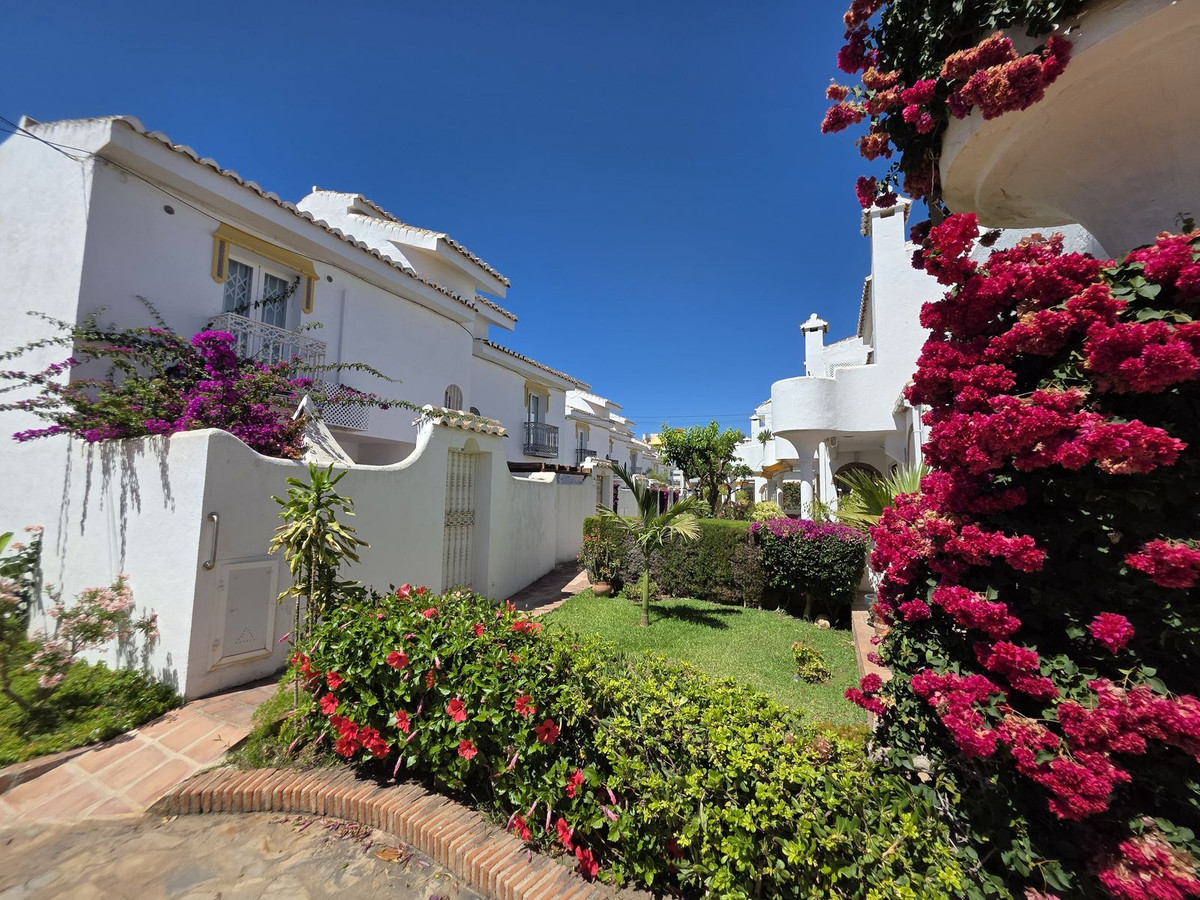 3 Bed Townhouse for sale in La Cala De Mijas Costa Del Sol, Málaga, Spain