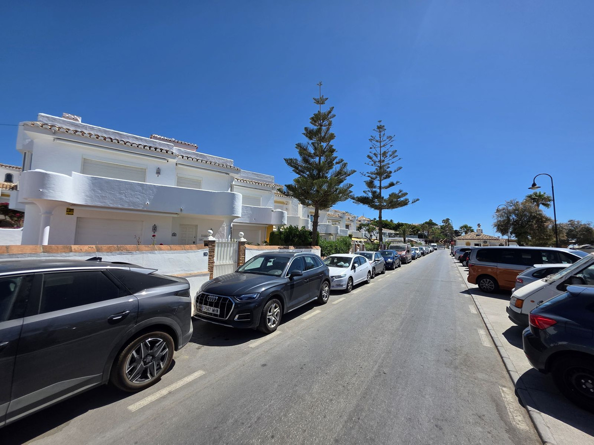 3 Bed Townhouse for sale in La Cala De Mijas Costa Del Sol, Málaga, Spain
