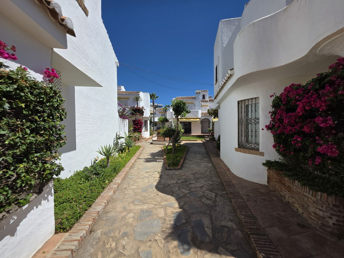3 Bed Townhouse for sale in La Cala De Mijas Costa Del Sol, Málaga, Spain