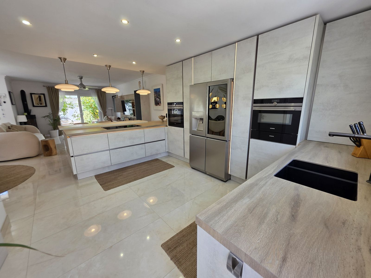 3 Bed Townhouse for sale in La Cala De Mijas Costa Del Sol, Málaga, Spain