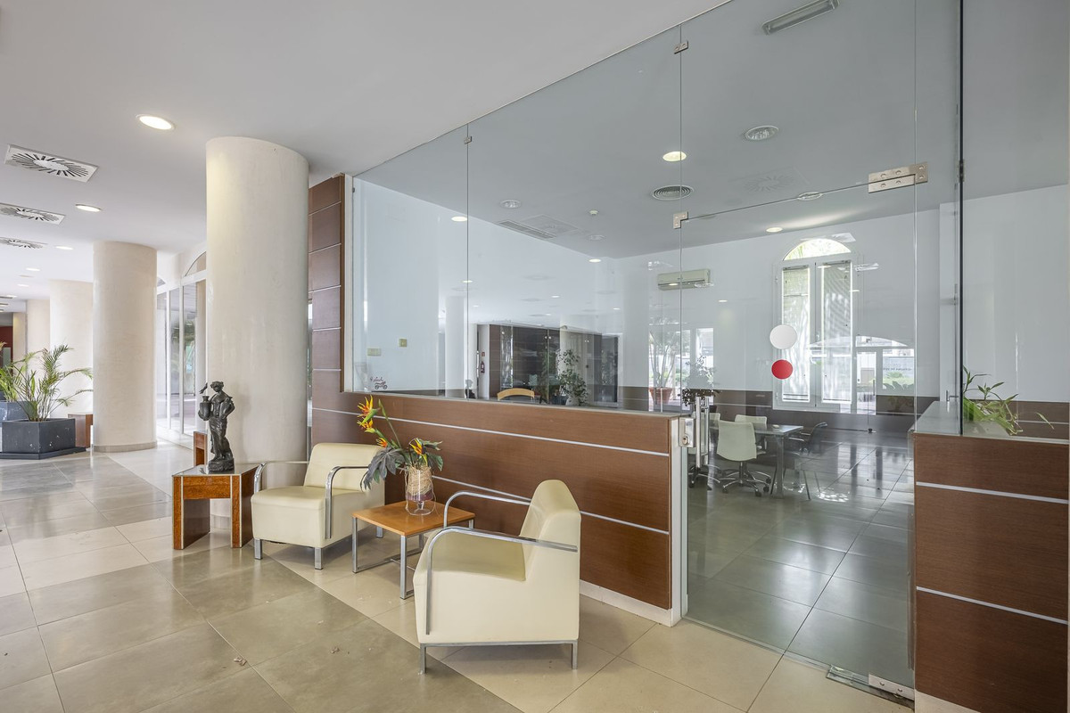 36 Bed Commercial unit for sale in El Paraiso Costa Del Sol, Málaga, Spain