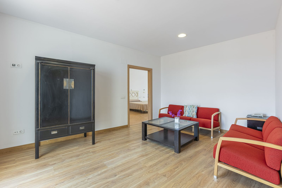 36 Bed Commercial unit for sale in El Paraiso Costa Del Sol, Málaga, Spain