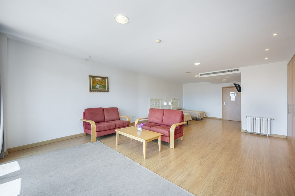 36 Bed Commercial unit for sale in El Paraiso Costa Del Sol, Málaga, Spain