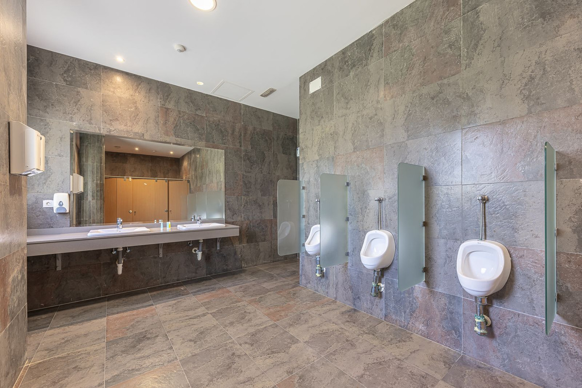 36 Bed Commercial unit for sale in El Paraiso Costa Del Sol, Málaga, Spain