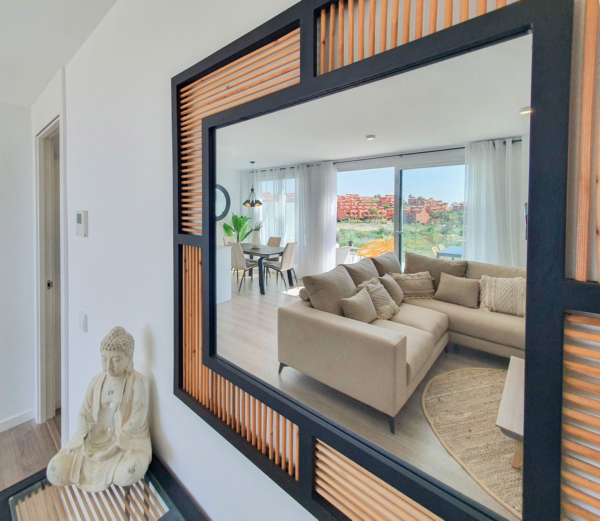 2 Bed Apartment for sale in Estepona Costa Del Sol, Málaga, Spain